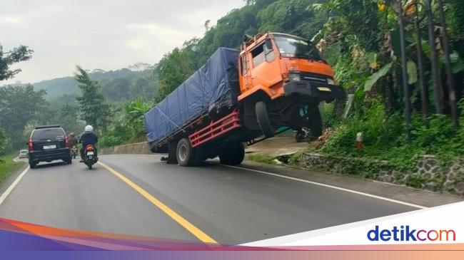 Misteri 'Anak Gundul' yang Sering Bikin Kecelakaan di Tanjakan Cibeka