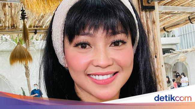 Sosok Mpok Alpa Meninggal karena Kanker Saat Karier Meroket