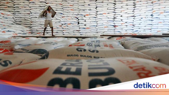 Bulog Gelontorkan Rp 15,15 T Serap Gabah Petani