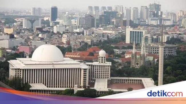 Masjid Istiqlal Sediakan Lahan Parkir bagi Jemaat Katedral Saat Misa Natal