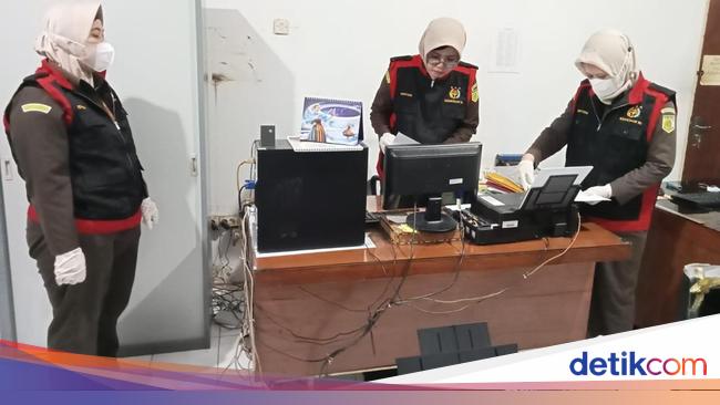 Dalami Dugaan Korupsi Pt Taru Martani Kejati Diy Geledah Kantor Rumdin