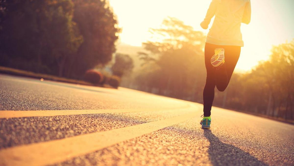 5 Gerakan Pagi yang Lebih Efektif dari Jalan Kaki