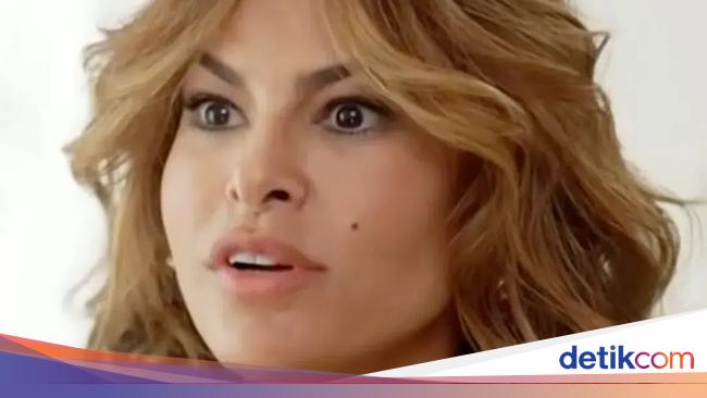 Eva Mendes Comeback Setelah Lama Tak Muncul, Wajahnya Tak Dikenali