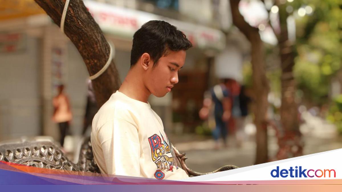 TikToker Ali Azhar D Rilis Lagu Jazz Seputar Kasus Korupsi
