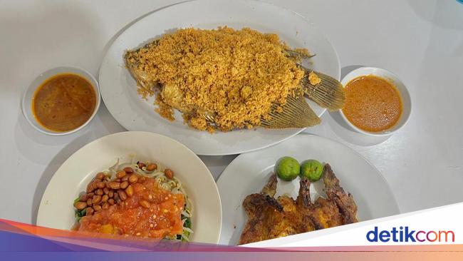 Pedas Nyengat! Ayam Taliwang Khas Lombok Buat Makan Puas