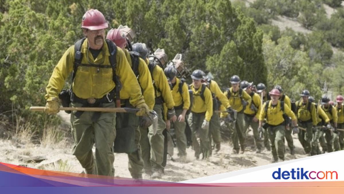 Sinopsis Only the Brave, Kisah Heroik Tim Damkar Bertarung Melawan Api