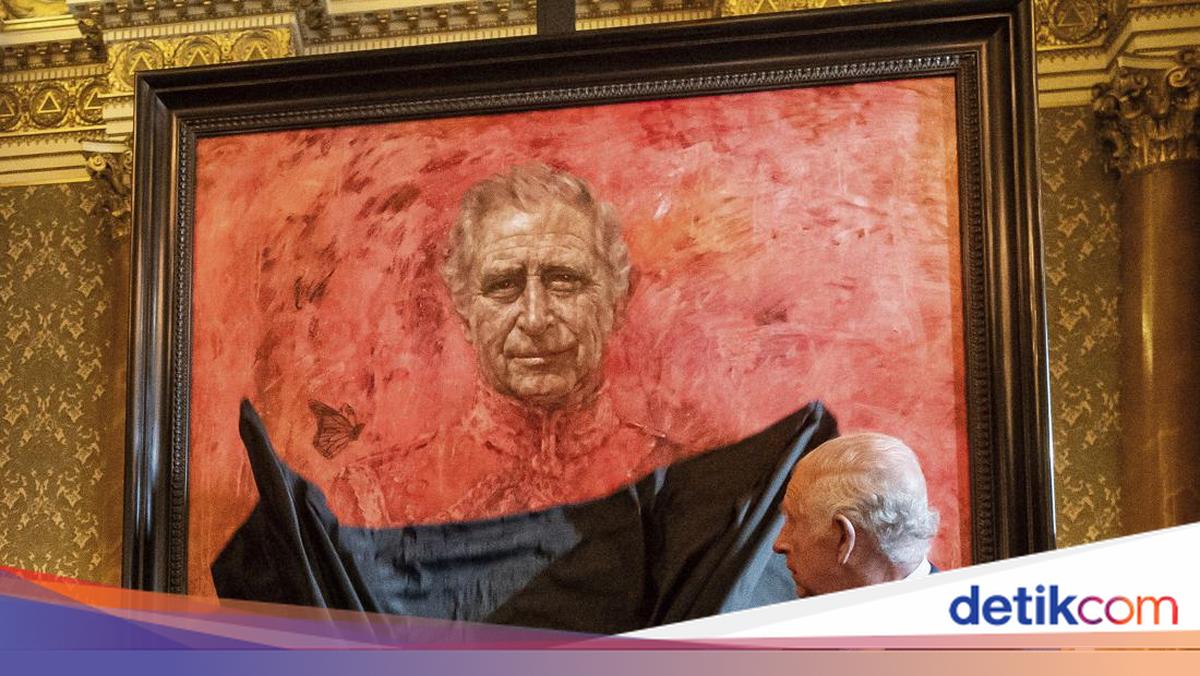 Raja Charles III Resmikan Lukisan Diri, Ekspresi Kagetnya Viral