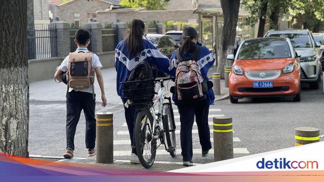 Fenomena 'Pensiun Dini' di Kalangan Anak Muda China: Mengejar Kesejahteraan Mental di Tengah Tekanan Kerja