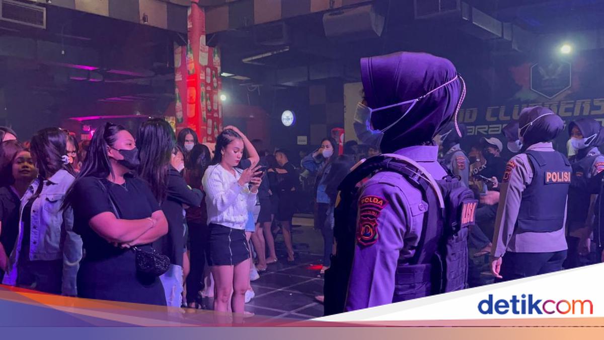 Razia Diskotek, Polisi Amankan 6 Pengunjung dan Pil Obat-obatan di Lantai