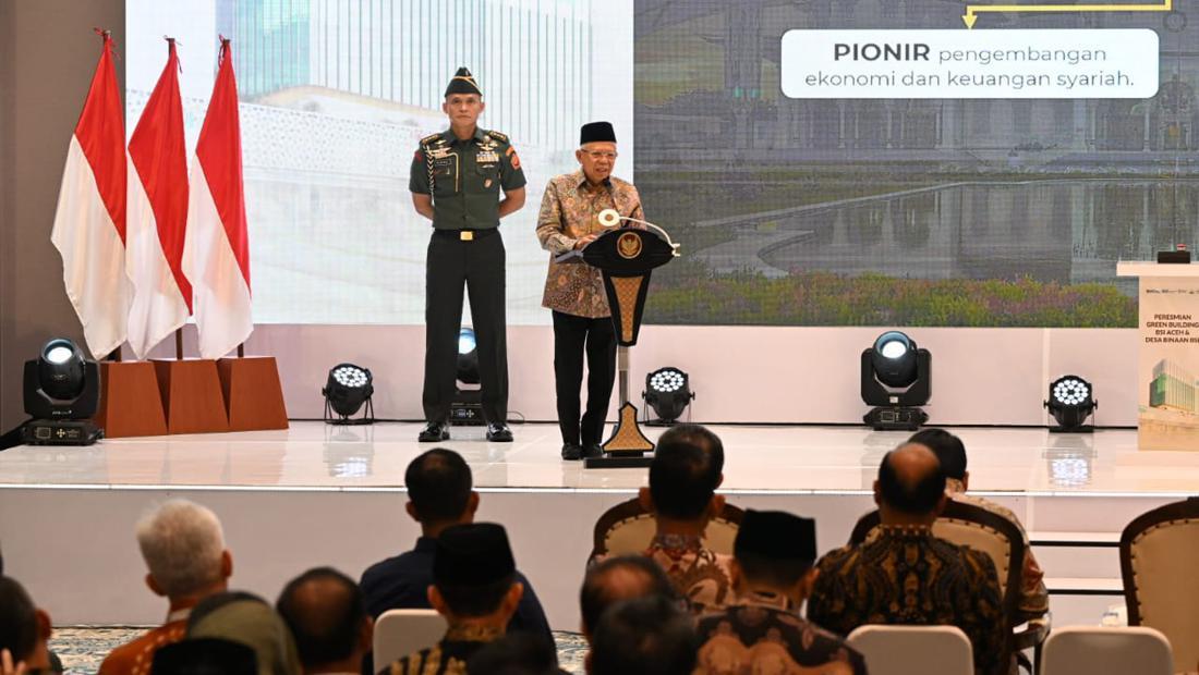 Momen Wapres Ma'ruf Amin Resmikan Gedung BSI Aceh