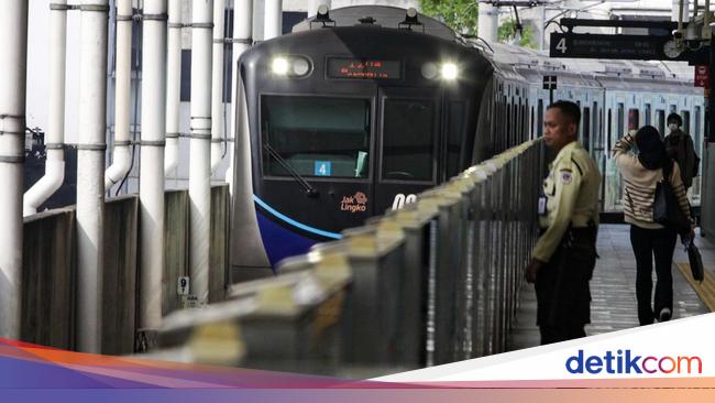 Cipete Raya MRT Station Renamed to Cipete Raya TUKU by Kopi Tuku