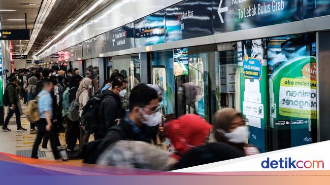 Muncul Keluhan Penumpang MRT Tak Tertib Kala Pengguna Tembus 100.000/Hari