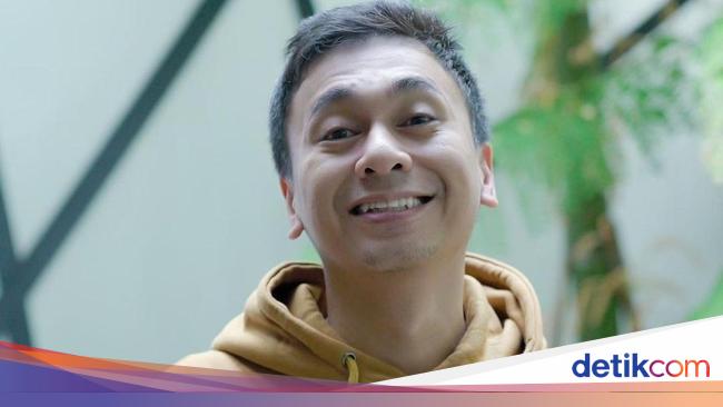 Raditya Dika Bicara soal Peluang Memanfaatkan Youtube Shopping Affiliate