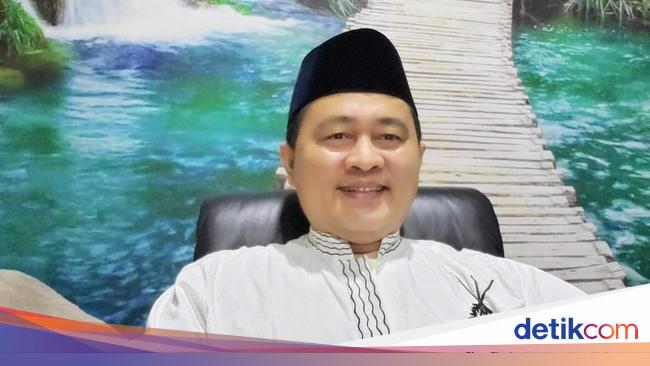 Memperbanyak Ibadah Atau Mempermulia Akhlak?