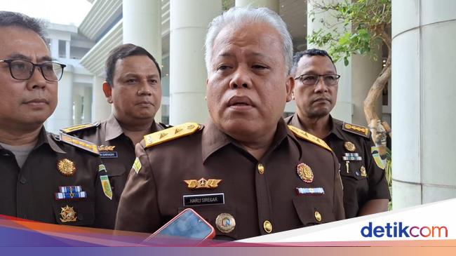 Berita Terpopuler Sulawesi Utara: 5 Toko Disidak, Emas Batangan Disita