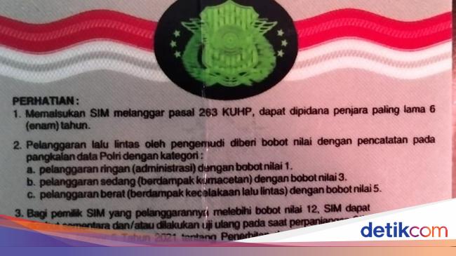 Api Razia Asal Ini Asal SIM Palsu 2 Warga Banyuwangi yang Terjaring Razia