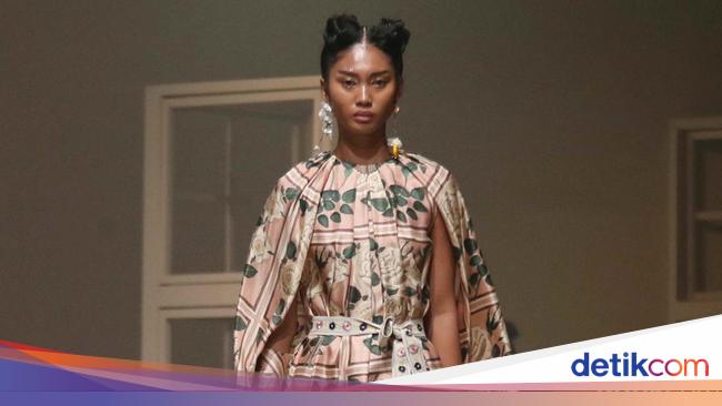Foto: Koleksi Terbaru Biyan Spring/Summer 2025, Terinspirasi Keindahan ...
