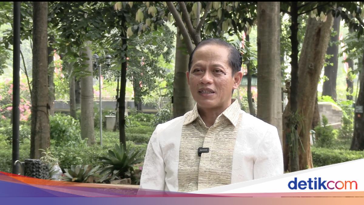 Hanif Nurofiq, Putra Bojonegoro yang Jadi Menteri Lingkungan Hidup