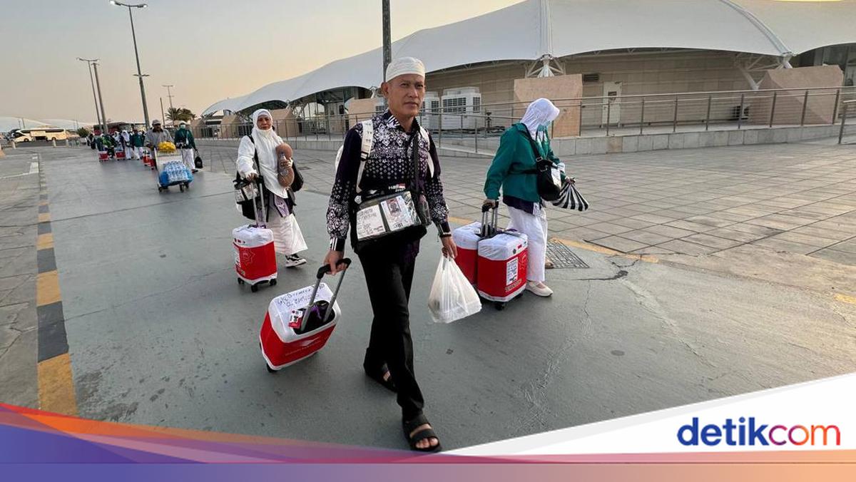 Arab Saudi mempercepat pemulangan jemaah haji dengan menerap