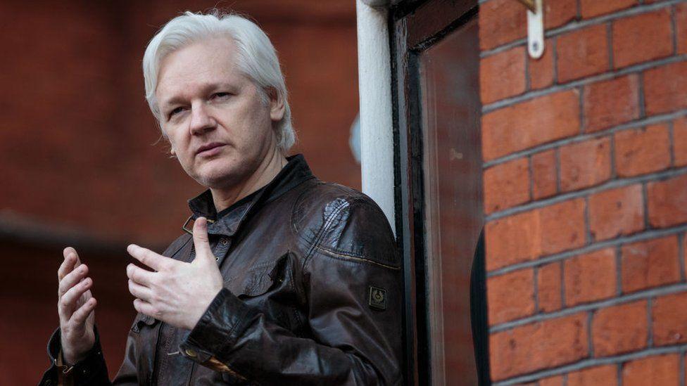 Pendiri Wikileaks Julian Assange Bebas, Rahasia Apa Yang Dia Bocorkan?