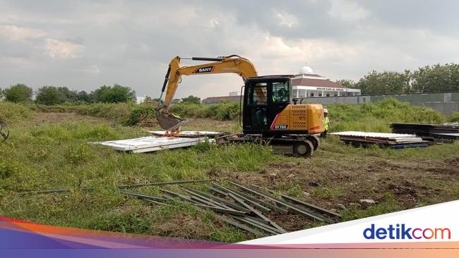 Targeted by investors, land prices around Jokowi's retirement home have soared