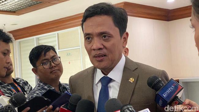 Komisi III DPR Apresiasi Pemecatan Aipda Robig: Selanjutnya Hukum Berat