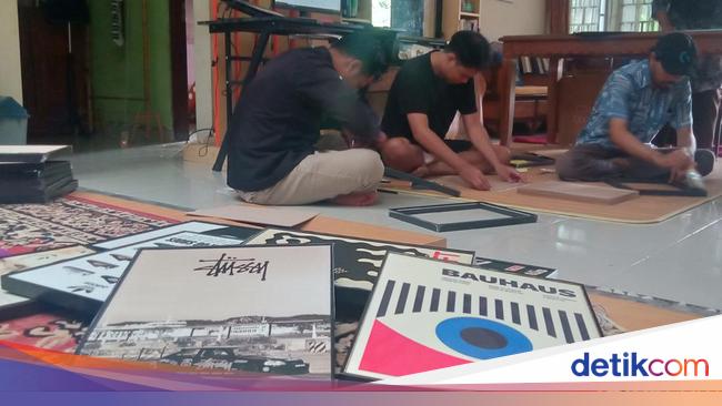 Jago Bikin Poster, Briptu Dhinar Polisi Klaten Panen Order hingga Luar ...