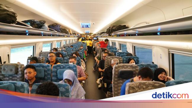 Jumlah Penumpang Kereta Cepat Whoosh Hampir 4 Juta Sejak Beroperasi