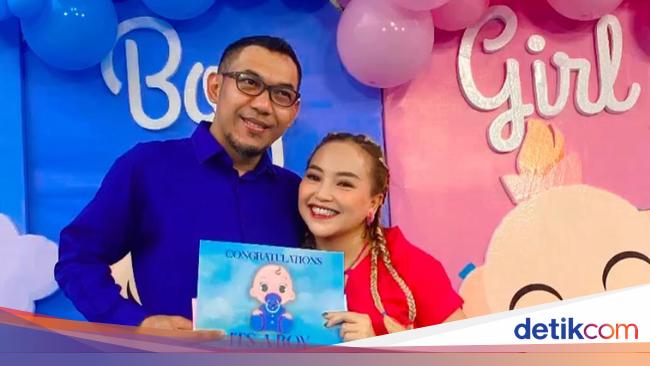 Mpok Alpa Ungkap Respons Suami Saat Raffi Ahmad Mau Biayai Melahirkan Si Kembar