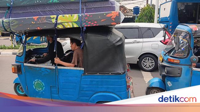 Kalah sama Ojek Online, Sopir Bajaj Kini Hidup Segan Mati Tak Mau