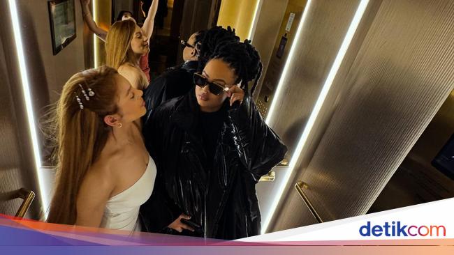 カメルーン大統領の娘がガールフレンドとキスしている写真を公開し物議を醸す