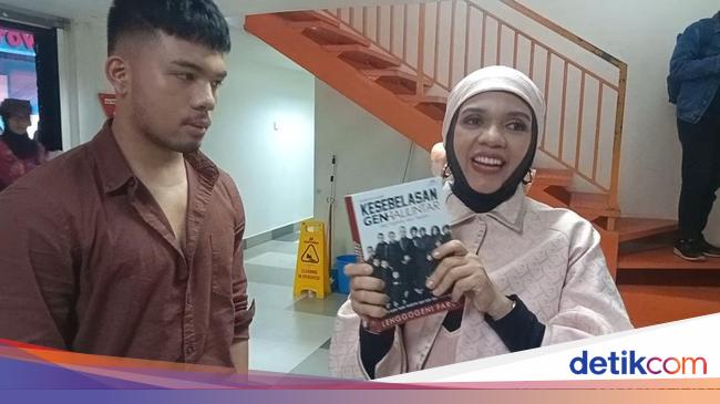 Gen’s mom remembers that the household was not current at Atta-Aurel Hermansyah’s wedding ceremony