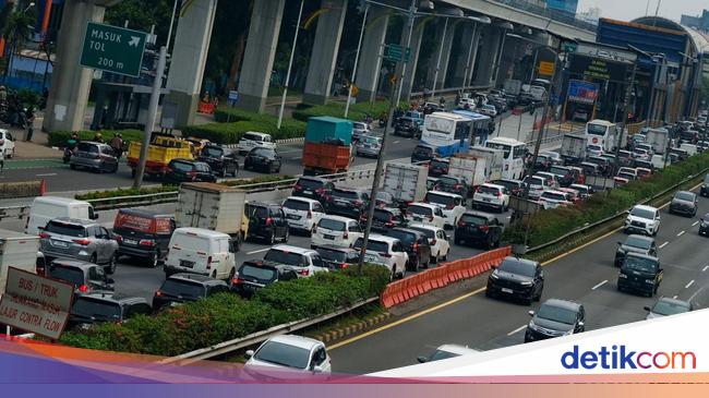 Simak! Ini Rincian Tarif Tol Dalam Kota yang Naik 22 September