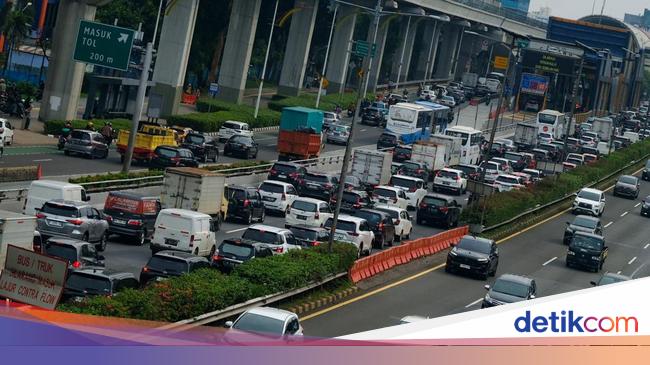 Simak! Ini Rincian Tarif Tol Dalam Kota yang Naik 22 September