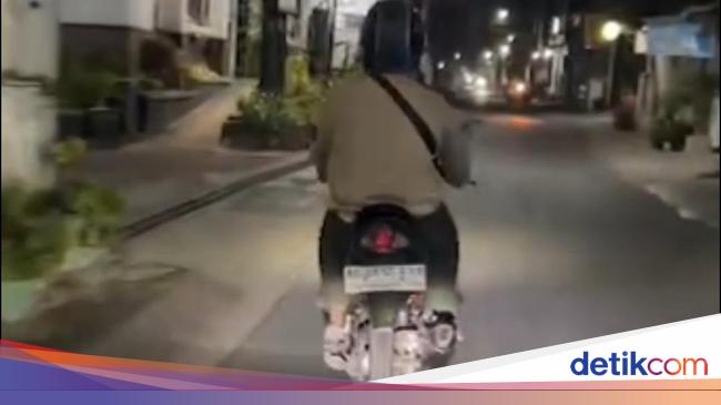 Aksi Begal Payudara Gentayangan Di Tulungagung Video Pelaku Viral