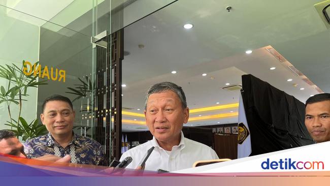 Beda dengan Luhut, Menteri ESDM Sebut Tidak Ada Pembatasan Beli BBM Subsidi