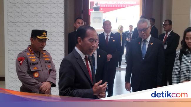 Jokowi Terbang ke Abu Dhabi Temui MBZ, Mau Tarik Investasi di IKN