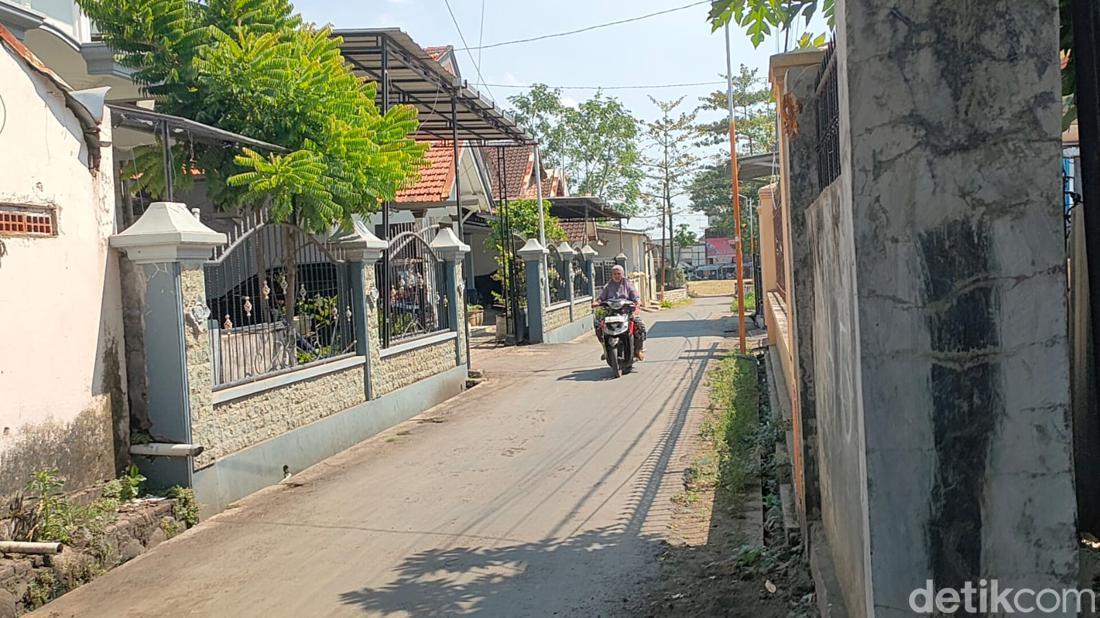 KPK Geledah Rumah Wakil Ketua DPRD Dan Bendahara Gerindra Probolinggo