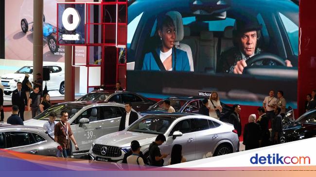 Deretan Mobil Mewah yang Berpotensi Kena PPN 12%