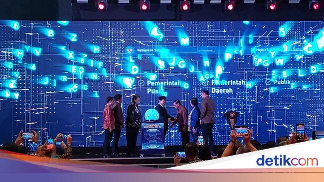 Gantikan Jokowi Luncurkan Geoportal, Prabowo: Saya Sedang Dilatih biar Nggak Kaget