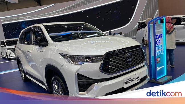 Berapa Biaya Pajak Mobil Innova Zenix 2025? Ini Rinciannya