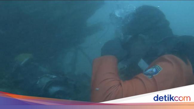 Tim SAR Cari Lagi Jasad Pilot Heli Polri yang Jatuh pada 2022 di Belitung