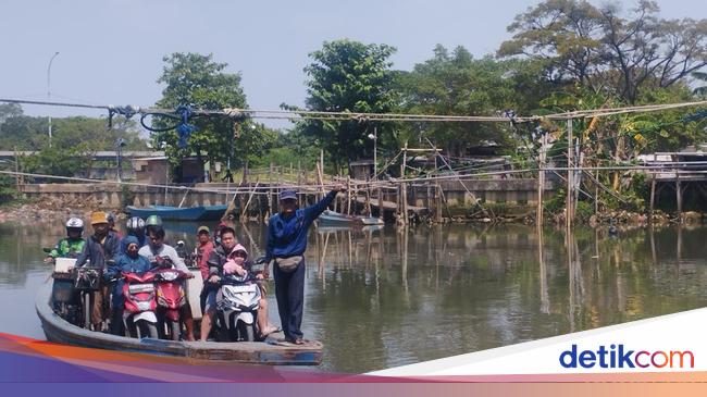 Cerita dari Jakut: Perahu Eretan Masih Jadi Andalan di Kota Metropolitan