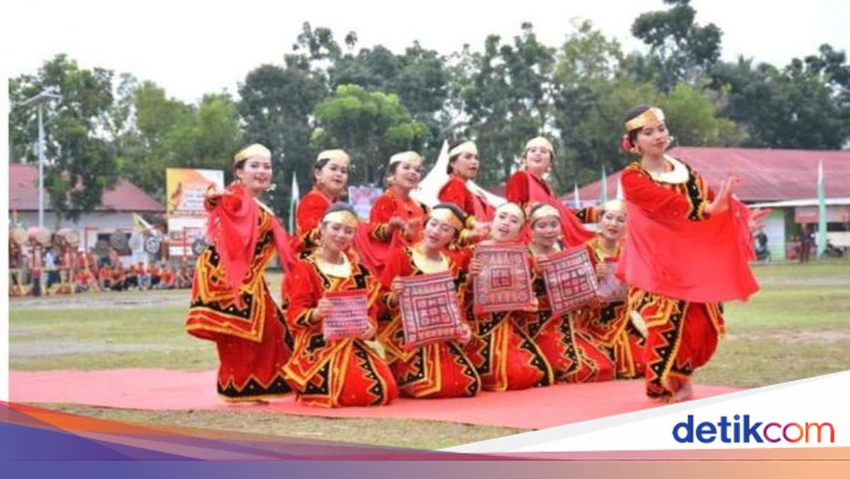 Mengenal Tari Moyo, Tarian Burung Elang dari Nias