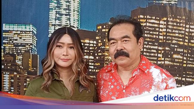 Inul Daratista Selalu Bawa Cash Rp 10 Juta Buat Nyawer Pengamen-Berbagi