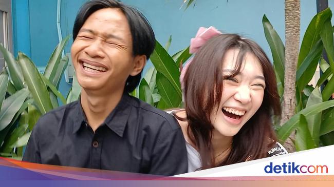 Livy Renata Ngaku Gemas hingga Peluk dan Bikin Fajar Sadboy Kaget di Lapangan