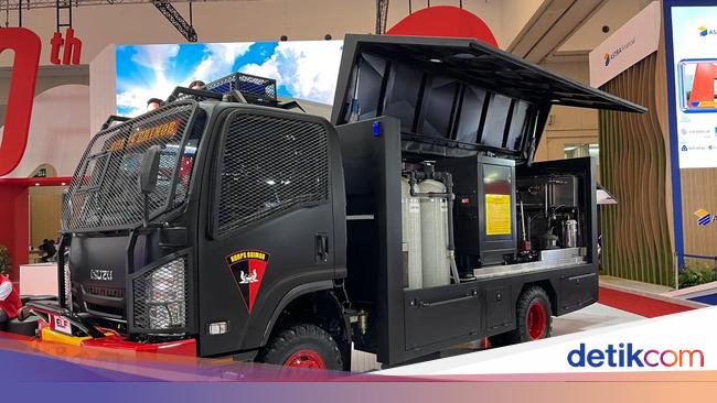 Isuzu dan Brimob Kolaborasi Bikin Truk yang Bisa Menghasilkan Air Bersih