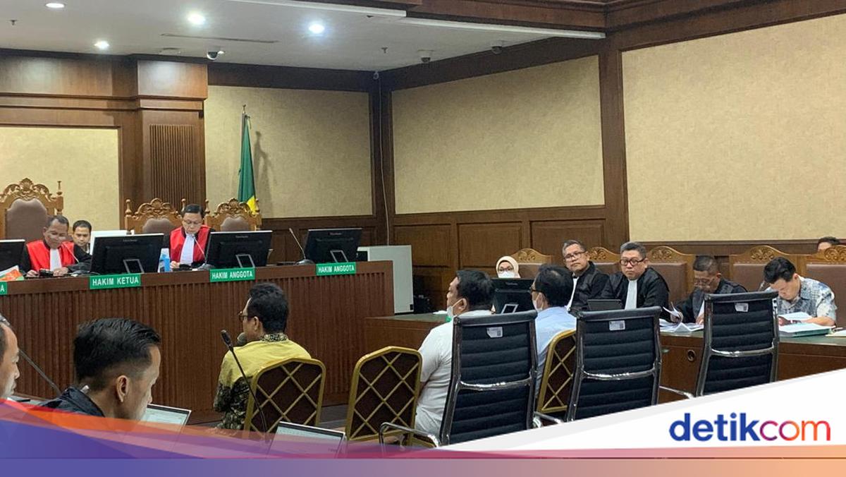 Tki Api Saksi Ngaku Baru Tahu Masalah Proyek Sistem Proteksi TKI Saat Diperiksa KPK