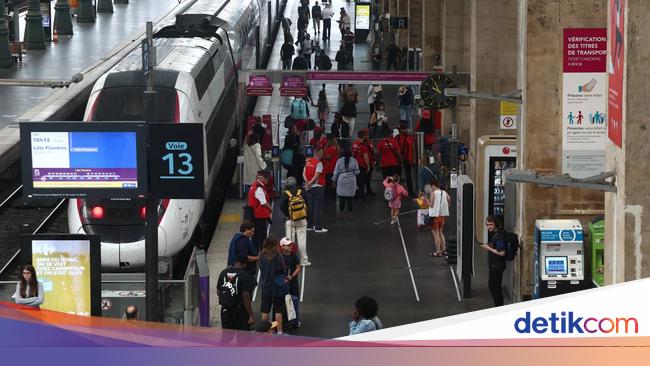 Operator Kereta Cepat Prancis Setop Sebagian Perjalanan Buntut Sabotase