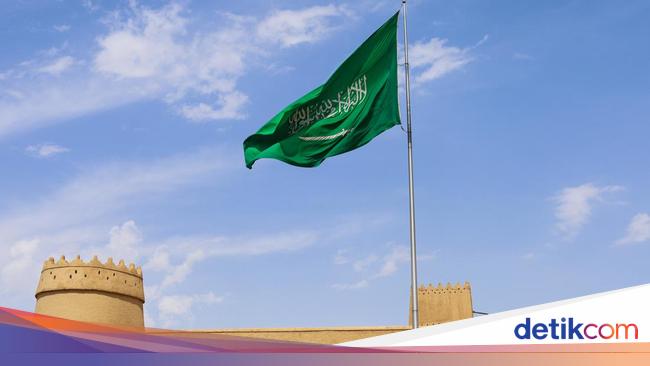 Arab Saudi Serukan Warganya Segera Tinggalkan Lebanon